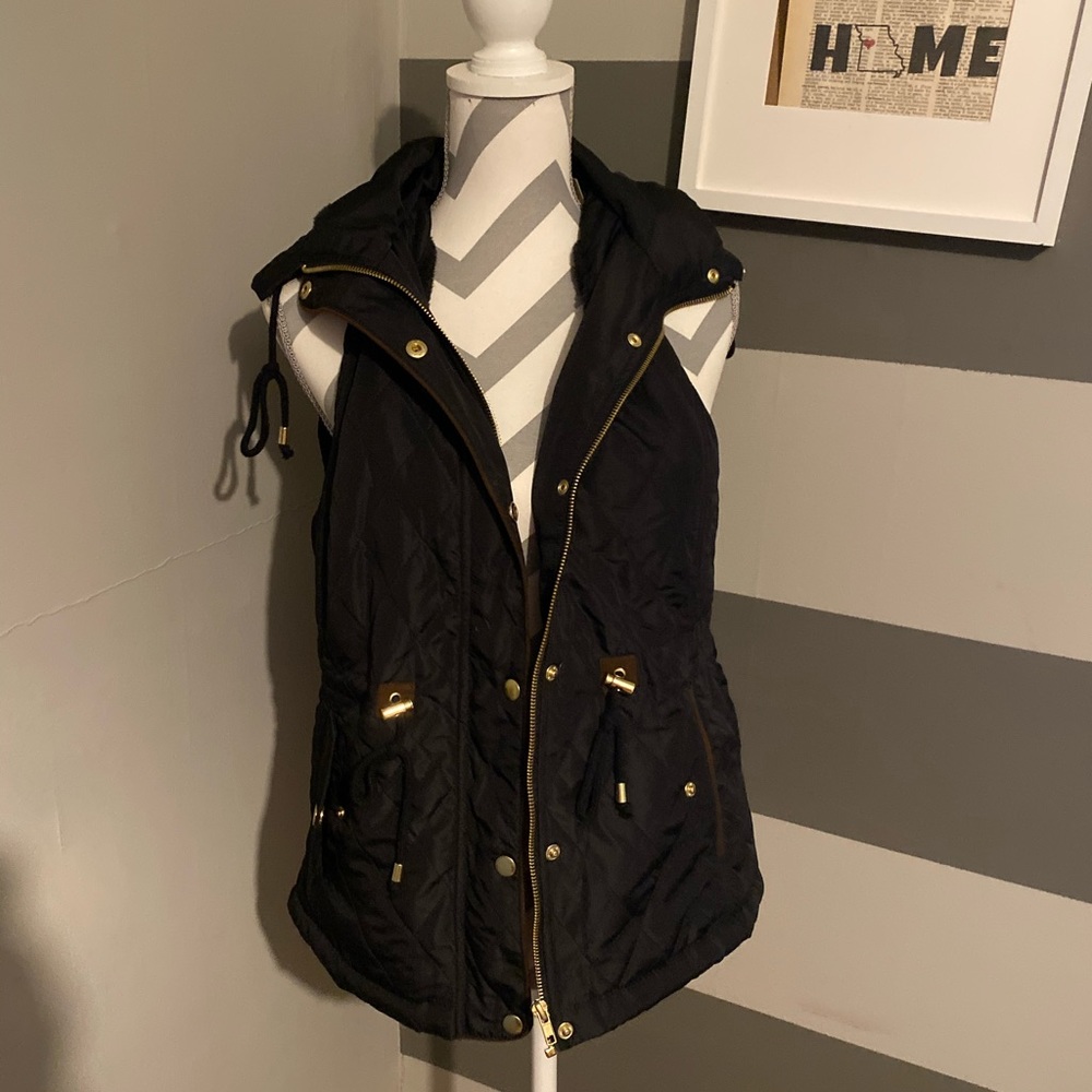 Black hooded vest: